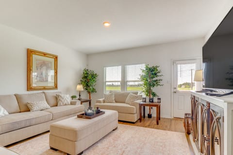 9 Mi to Lake: Family Georgetown Home w/ Yard! House in Georgetown