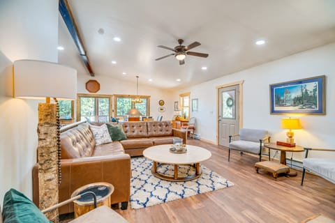 Cabin w/ Hot Tub, Deck & Mtn Views in Westcliffe! House in Colorado