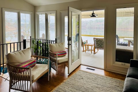 Lewis Smith Lake Retreat w/ Dock & Deck! House in Lewis Smith Lake