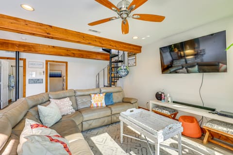 Lewis Smith Lake Retreat w/ Dock & Deck! House in Lewis Smith Lake