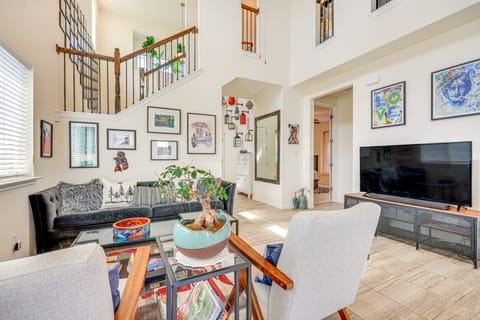 Large Fenced Yard: Family-Friendly Kyle Home House in Rio Grande