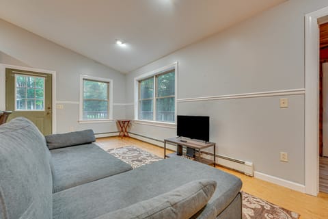 Cabin w/ Beach Access in Brant Lake: Dogs Welcome! House in Capital District, NY, USA