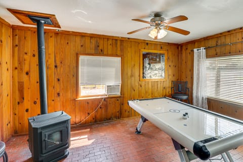 Family-Friendly Albuquerque Home Near Rio Grande! House in Albuquerque