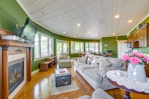 Amish Country Getaway w/ Pastoral Views! House in Ohio