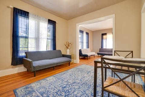 Pet-Friendly Home: 2 Mi to Downtown Saint Paul! House in Maplewood