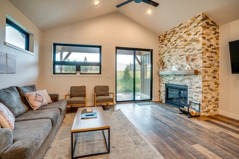 Private Hot Tub & Patio: Granby Mtn Retreat! House in Granby