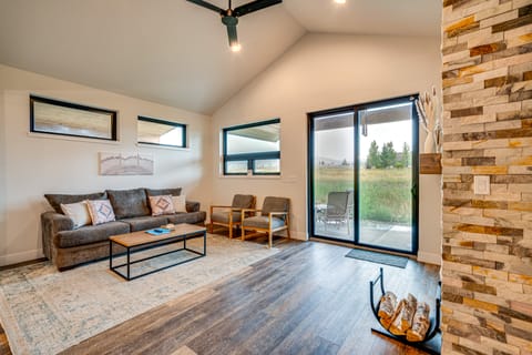 Private Hot Tub & Patio: Granby Mtn Retreat! House in Granby