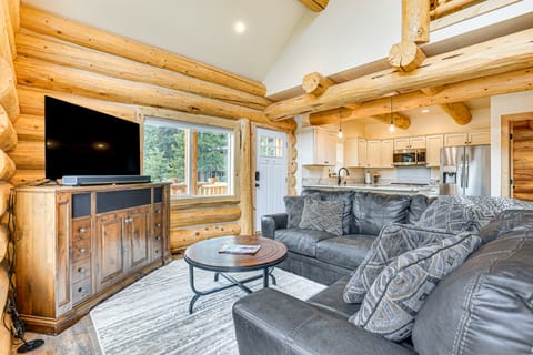 Log Cabin w/ Wraparound Deck in Breckenridge! House in Blue River