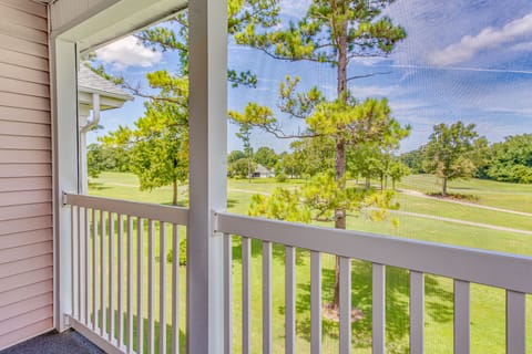 Screened Porch & Community Perks: Myrtle Beach Gem Apartment in Carolina Forest