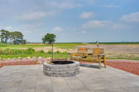 South Dakota Nature Getaway w/ Hot Tub House in South Dakota