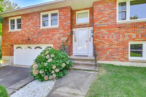 Watertown Home w/ Yard: 1 Mi to Echo Lake Park! House in Waterbury