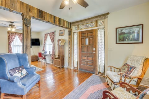 ~ 3 Mi to Dtwn: Centrally Located Birmingham Home! House in Birmingham