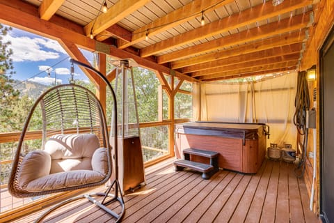1 Mi to Skiing: Mtn-View Cabin in Big Bear Lake House in Big Bear