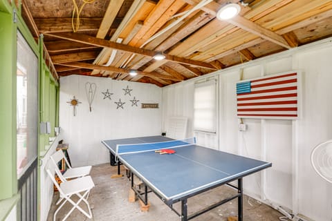 2 Mi to Downtown: Tranquil Abode in Chincoteague! House in Chincoteague Island