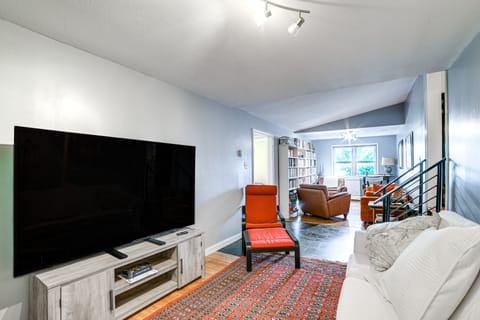 Home w/ Private Dock Near Colgate University House in Adirondack Mountains