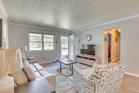 Peaceful Home Near Youngstown: Fenced Backyard! House in Ohio