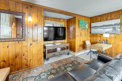 Waterfront Cottage w/ Dock & Views in Six Lakes! Cottage in Michigan