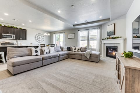 28 Mi to Zion Nat’l Park: Modern Washington Home House in Washington