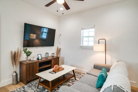 Legacy Ranch Escape: Game Room & Lake Access House in Rio Grande