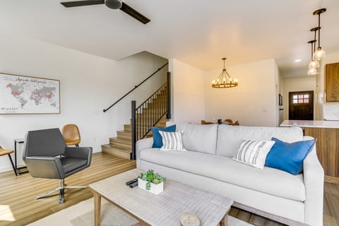 Mtn-View 'Slopeside Chalet' in Granby Ranch! Apartment in Granby