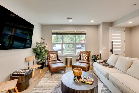 Hot Tub & Mtn-View Rooftop Deck: Golden Home House in Golden