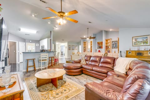 4 Mi to Beach: Family-Friendly Home in Navarre House in Alabama