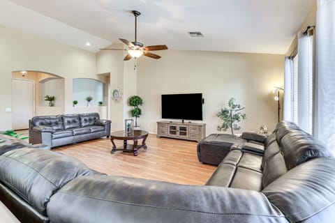 4 Mi to Surprise Stadium! Home w/ Furnished Patio House in Surprise