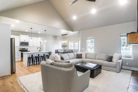 1 Mi to Pools: Chic Lava Hot Springs Home House in Idaho