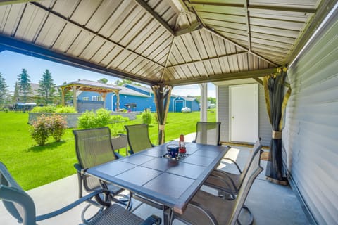 'Wet Feet Retreat' Year-Round Cabin in Frederic House in Wisconsin