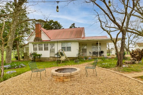 Country Home Near Lake Wedowee: Patio & Fire Pit! House in Alabama