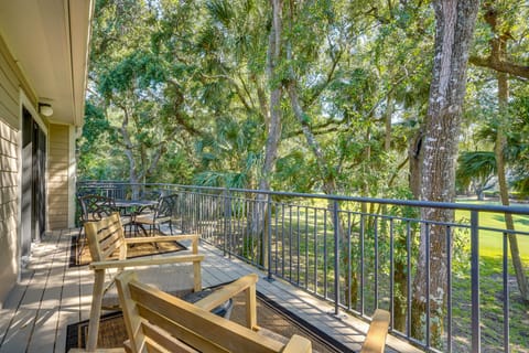 < 1 Mi to Seabrook Island Beach: Golf-View Villa! Villa in Seabrook Island