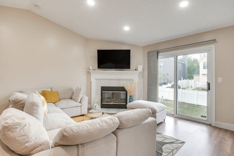 8 Mi to Downtown: Pet-Friendly Columbus Home House in Ohio