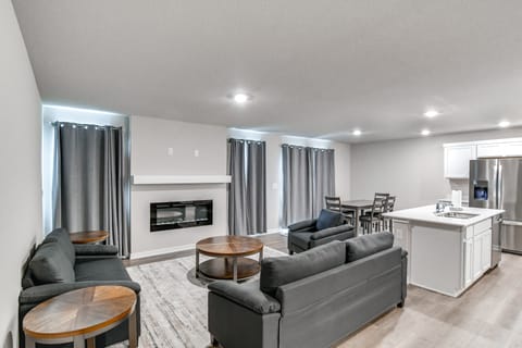 1 Mi to Golf: Quiet Waukee Home w/ Fireplace! House in Iowa