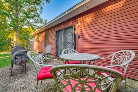 8 Mi to Downtown Little Rock: Home w/ Patio House in Little Rock