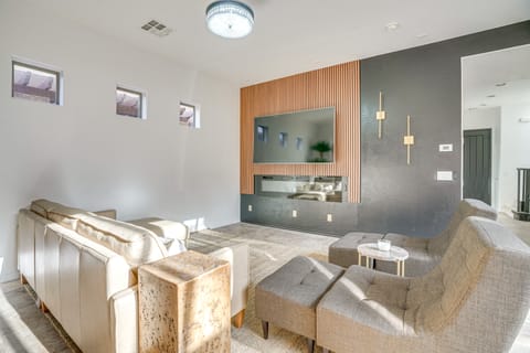 Relax Poolside! Home 6 Mi to Camelback Ranch House in Litchfield Park