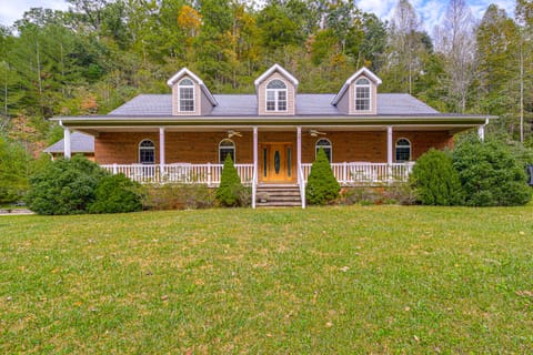 Breaks Home: 3 Mi to ATV Trails! House in West Virginia