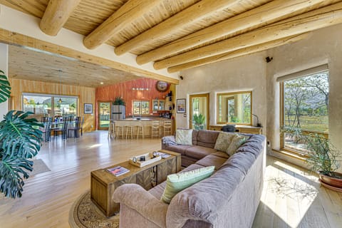 10 Mi to Taos Ski Valley: Mtn-View Duplex w/ Deck! House in New Mexico