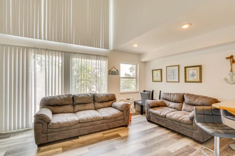 Pet-Friendly Lake of the Ozarks Gem! Apartment in Lake of the Ozarks