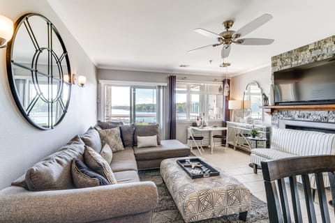 Beach + Pool Access: Smith Mountain Lake Getaway! Apartment in Smith Mountain Lake