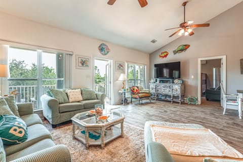 Walk to Beach: Peaceful Home in Gulf Shores! House in Alabama