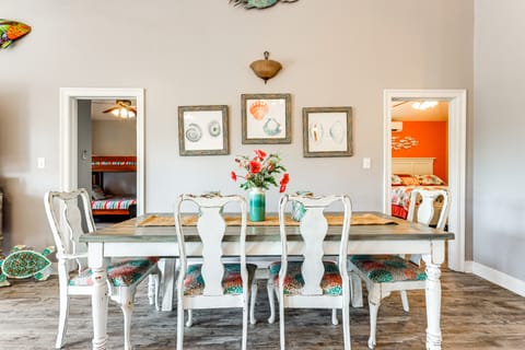 Walk to Beach: Peaceful Home in Gulf Shores! House in Alabama