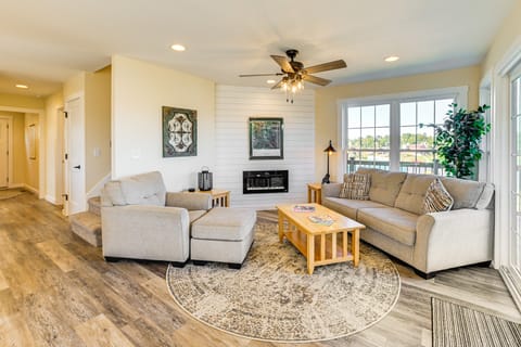 Kentucky Lake Home w/ Shared Dock! House in Lake Barkley