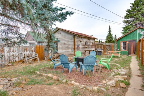 Hike, Ski & More: Walkable Downtown Granby Home House in Granby