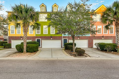 Townhome 3 Mi to Wescott Park & Golf Course! Apartment in Summerville