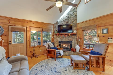 North Georgia Mountain Escape: Family Friendly! House in Union County