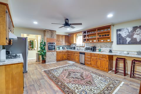 2 Mi to Dtwn Natchez: Cozy Home w/ Yard & Patio! House in Natchez