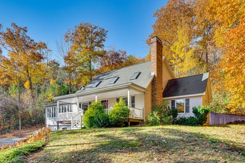 2 Mi to Winnipesaukee Shores: Gunstock Retreat House in Gilford