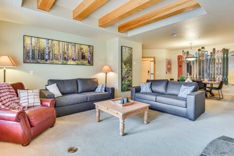 Ski-In/Out Solitude Ski Village Condo w/ Hot Tubs Apartment in Wasatch County