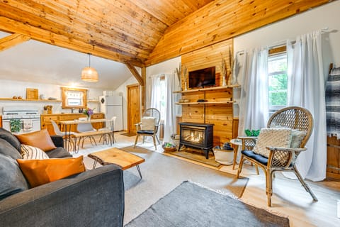 Fish & Water Raft: Cabin Near Lake Santeetlah House in Stecoah