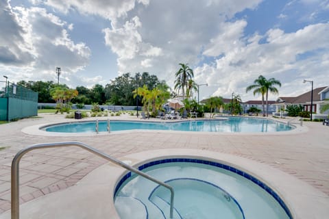 Pool + Patio: Family-Friendly Townhome By Disney! Apartment in Four Corners